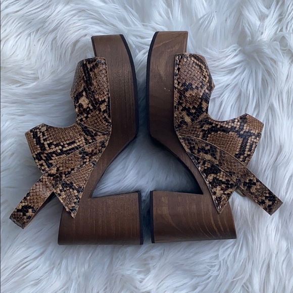 Free People Belem’s platform clog - Picture 9 of 13